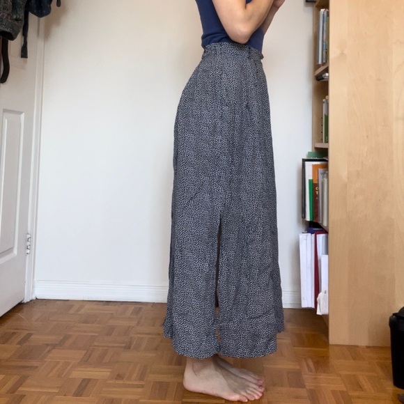 Long skirt with buttons on the front and slits on the sides - Picture 5 of 14